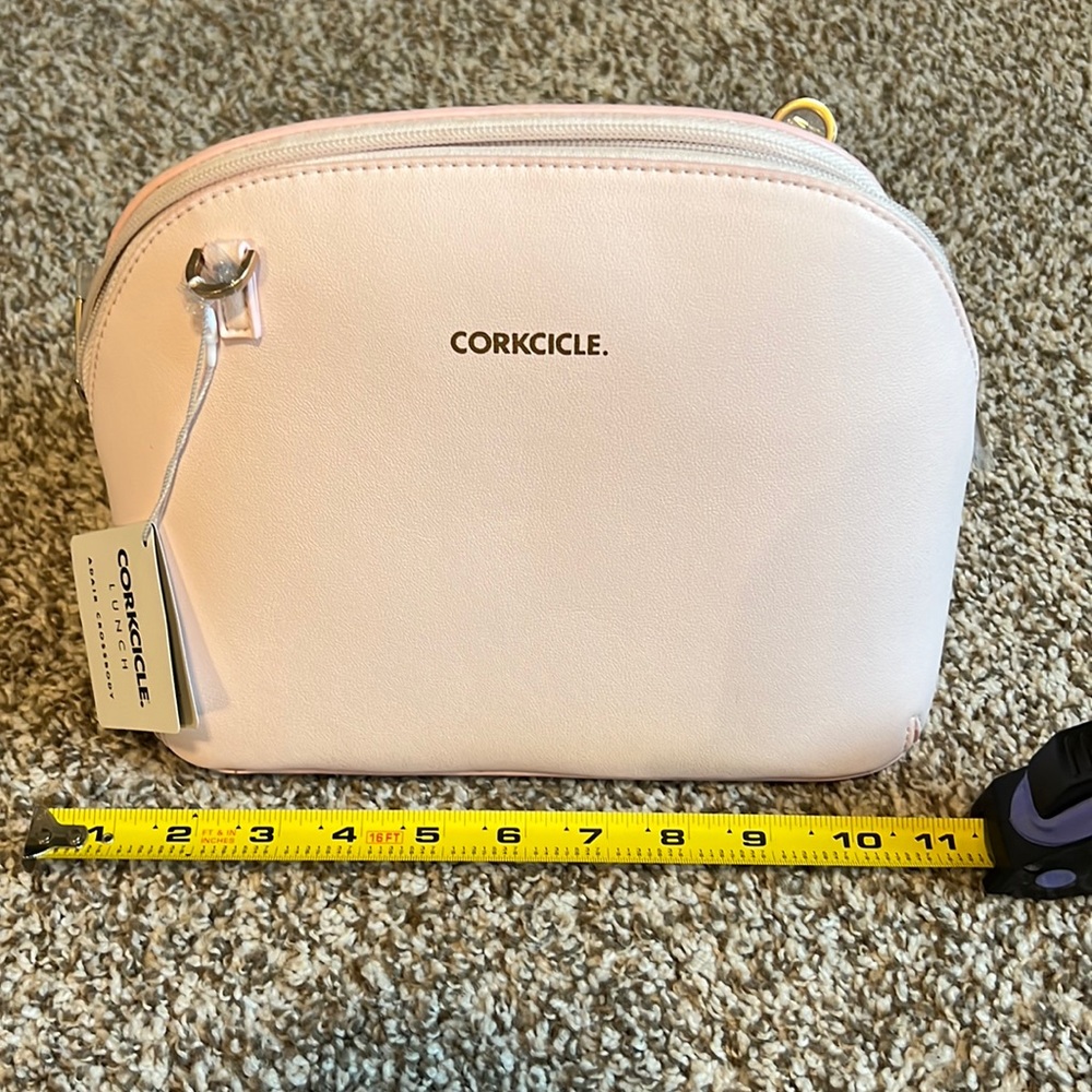 Corkcicle Adair Crossbody lunch bag